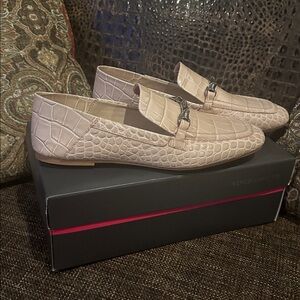 Vince Camuto Women’s Pale Pink Croc-Embossed Leather Bit Loafers